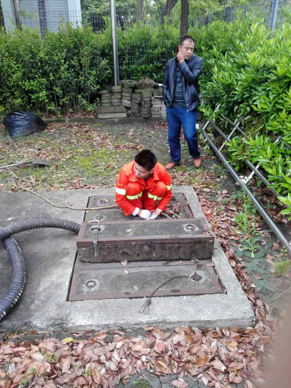 东兰吸污抽粪