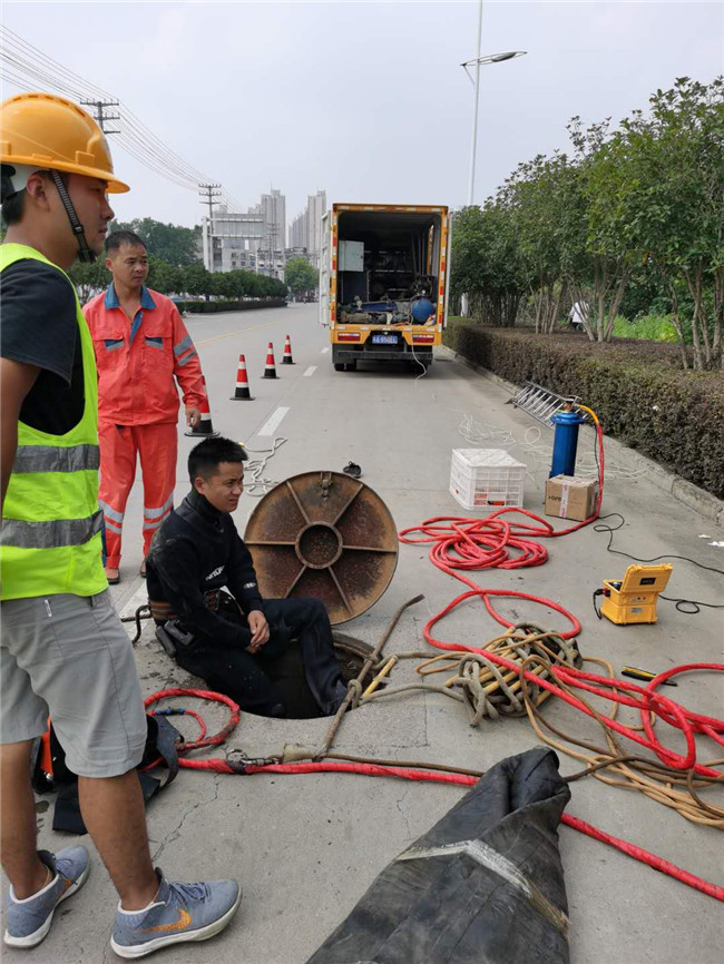 东兰翻衬法管道修复技术主要工序