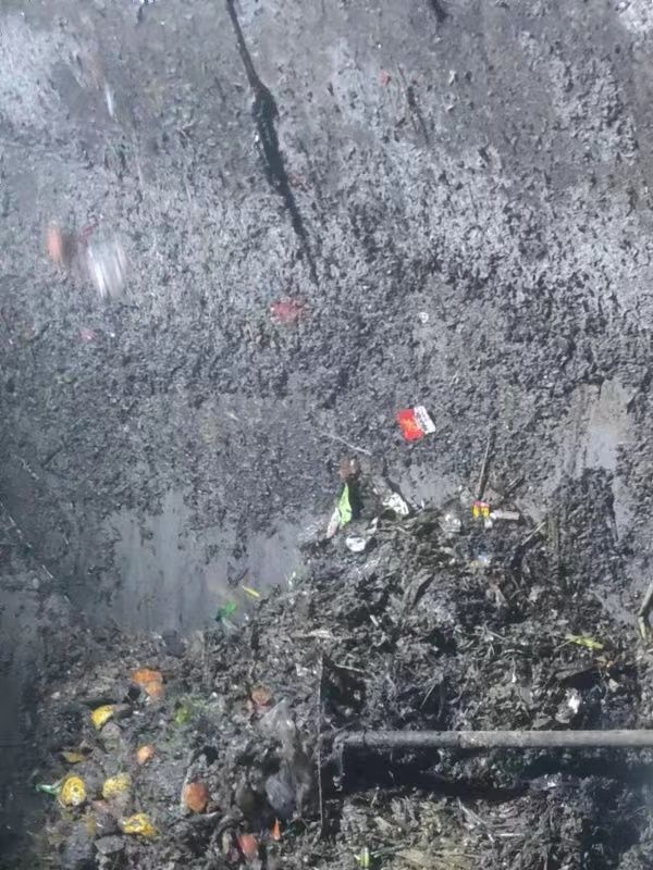 东兰污水池清理